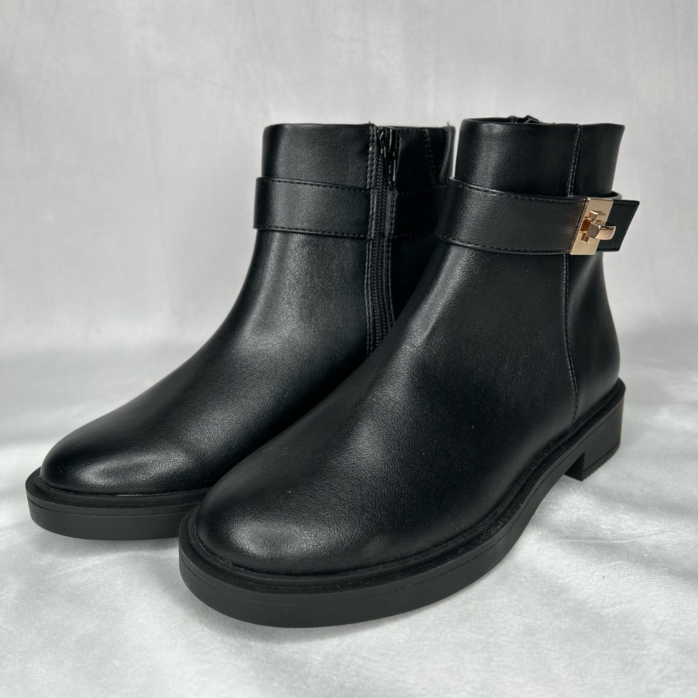 NWOT Size 6 Black LC Lauren Conrad Tahira Belted Women’s Boots